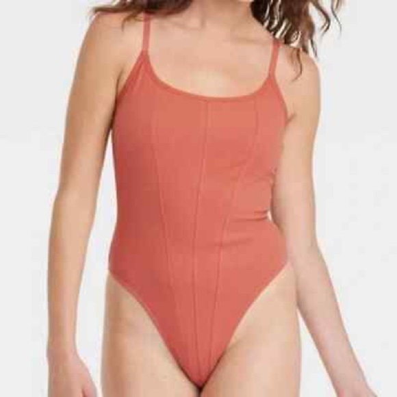 Colsie Rust Bodysuit - Picture 1 of 3